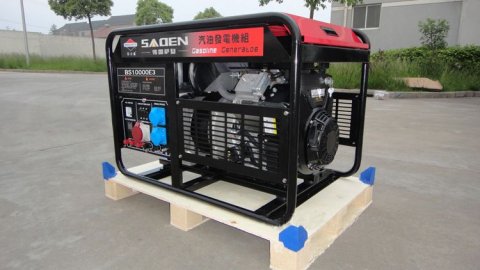 汽油發(fā)電機的電壓穩(wěn)定性:電力質(zhì)量的保證 汽油發(fā)電機的電壓穩(wěn)定性:電力質(zhì)量的保證